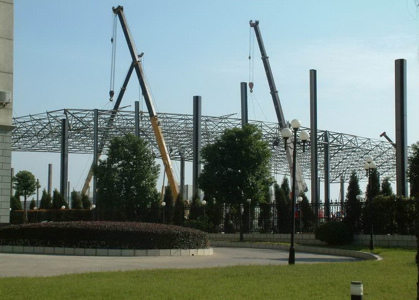 富德加油站罩棚网架